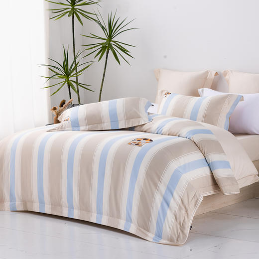 多喜爱 全棉新疆精梳棉卡通条格三/四件套 藏猫猫cs 商品图1