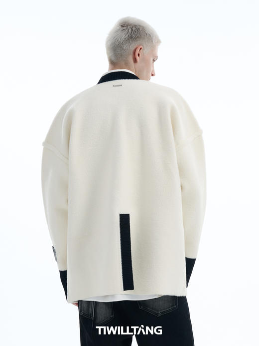 【平台回馈独占】TIWILLTANG启世录“钩玉屿寂”黑白开衩绒感撞色拼接针织开衫外套（微瑕不退不换） 商品图2