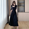 HT-8302实拍春季新款赫本法式显瘦气质小黑裙配玫瑰花项链 商品缩略图3