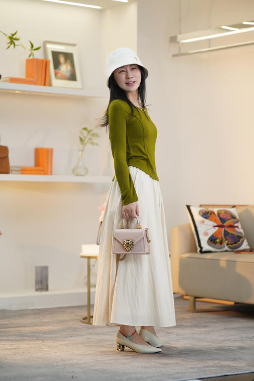 【赫本伞裙】臣禾 鱼骨腰缝剪裁半身裙9241030101【金猪甄选】 商品图1