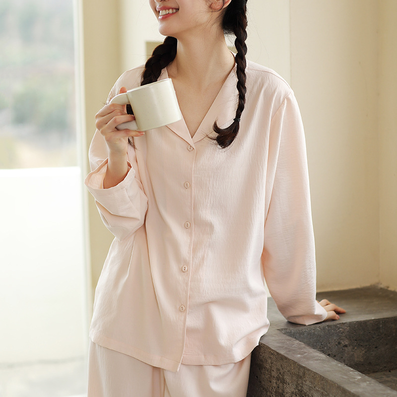 新款春夏纽扣翻领家居服套装 肌理感纹理面料 亲肤有质感 棉柔轻软舒适