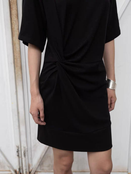 纽结收腰连衣裙 商品图1