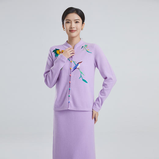 东黎 • 山羊绒女士春秋紫色嵌花中国风开衫 3819 商品图0