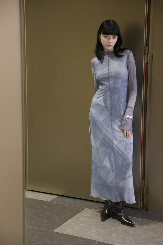 印花弹力网长袖连衣裙 商品图3