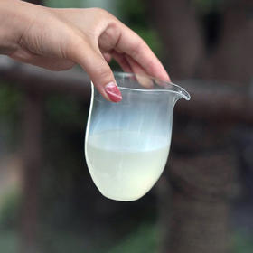 雾隐公道杯○玻心璃语