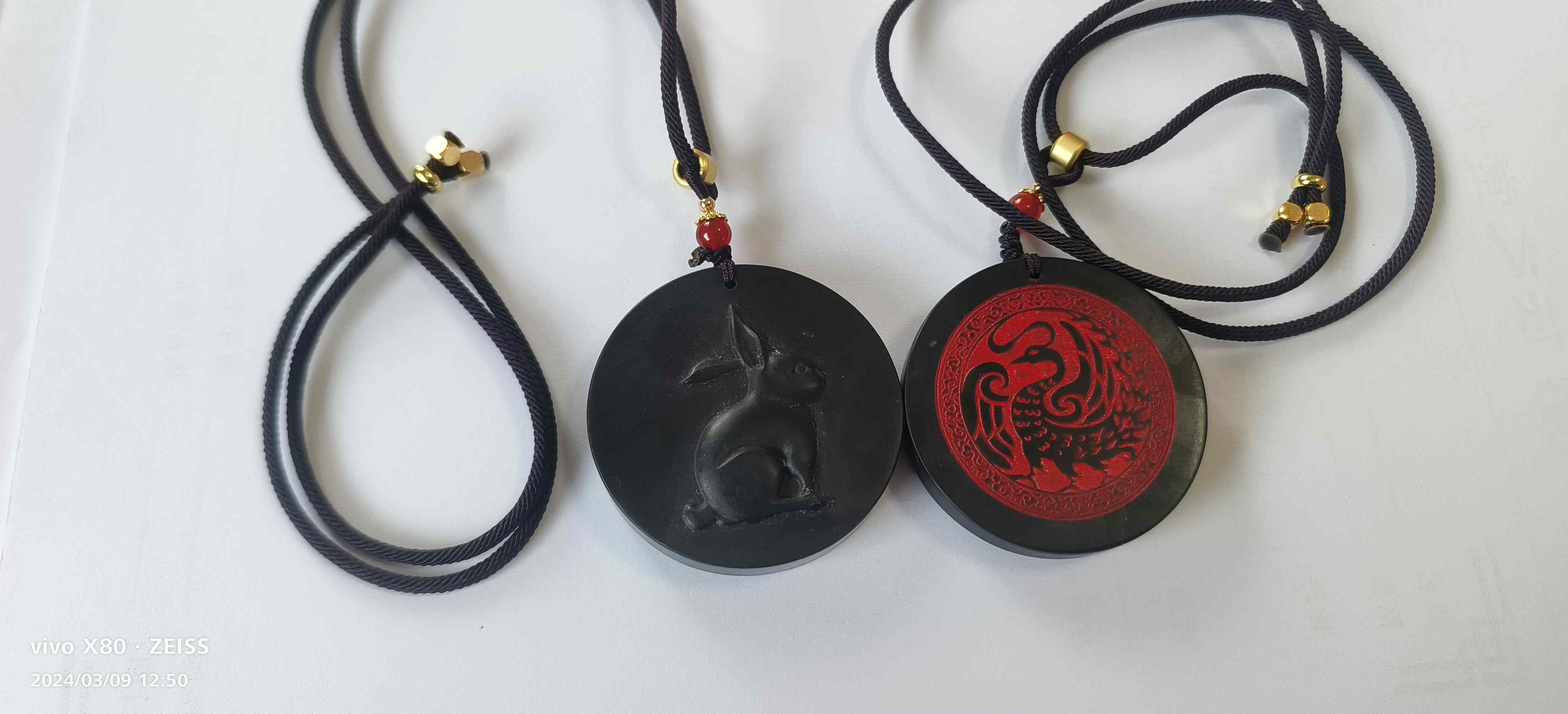 【太阳神鸟加持的小兔子玄石吊坠（属兔或与兔属相和的朋友值得拥有:）】