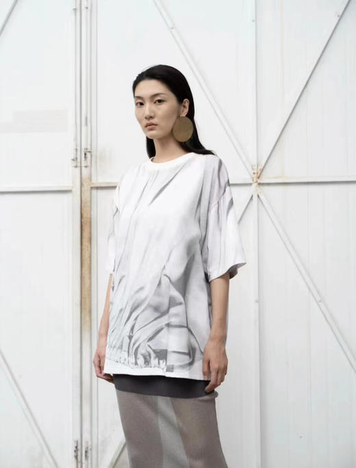 云朵印花T恤 商品图0