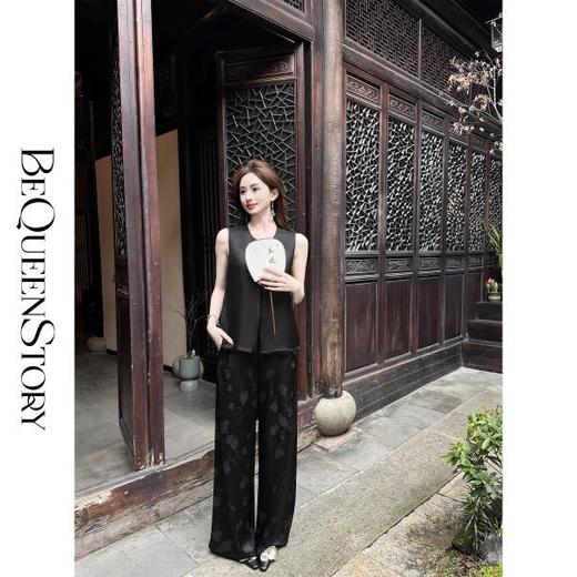 【大货，不退不换】  【山海】新中式国风时尚气质醋酸提花盘扣马甲&休闲裤 商品图3