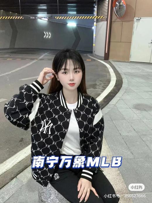 点此购买 MLB春秋季男女款拼接钻石满印外套 jh 281854 商品图8