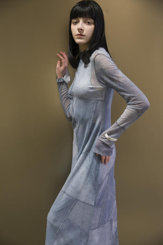 印花弹力网长袖连衣裙 商品图5