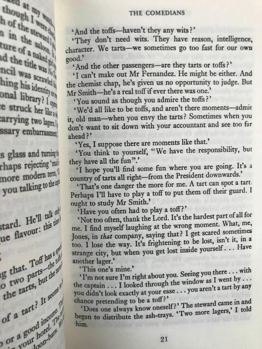 格雷厄姆·格林《孽海游龙》 6幅插图 苍鹭出版社（HeronBooks）复古仿皮精装本 商品图11