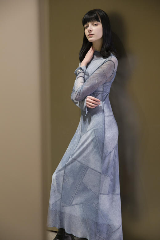 印花弹力网长袖连衣裙 商品图2