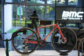 BMC slr one整车电子变速碳纤维破风轮组