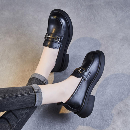 ZM 24A607真牛皮乐福鞋厚底金属扣休闲鞋一脚蹬单鞋 商品图1