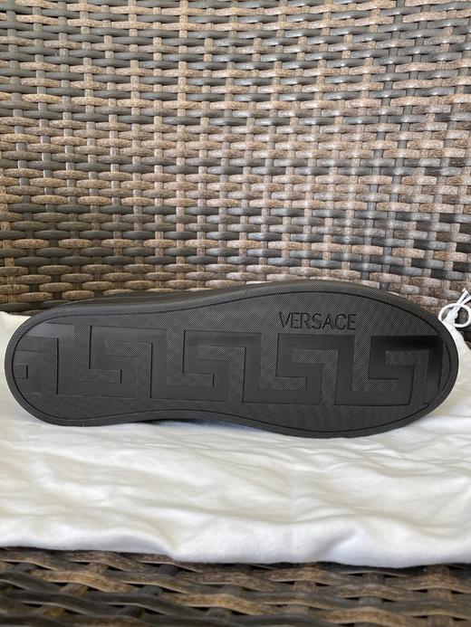 【现货超惠秒】Versace 范思哲 女士全新真皮百搭休闲鞋 商品图5