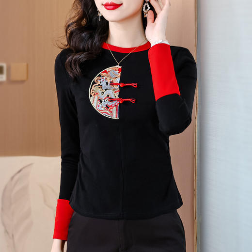 KQL-8003新中式国风刺绣长袖T恤复古盘扣气质撞色短款上衣 商品图3