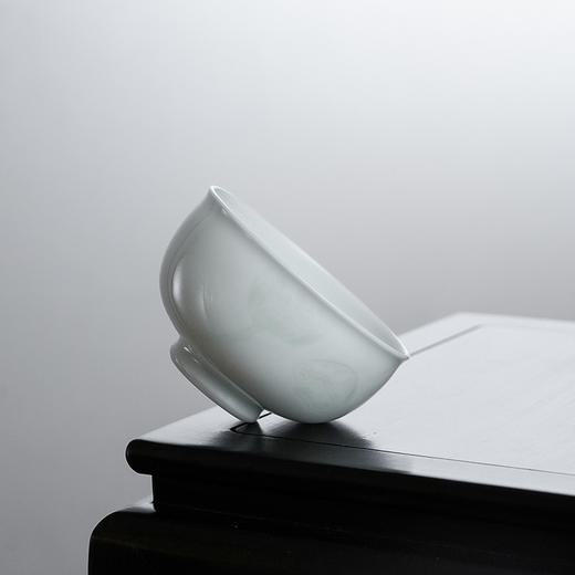 【特价】莲韵茶杯景德镇杯子手绘青花单杯瓷薄胎茶具主人杯陶瓷器品茗杯单杯 商品图0