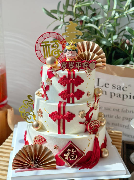 三层蛋糕，需提前48小时预订 商品图1