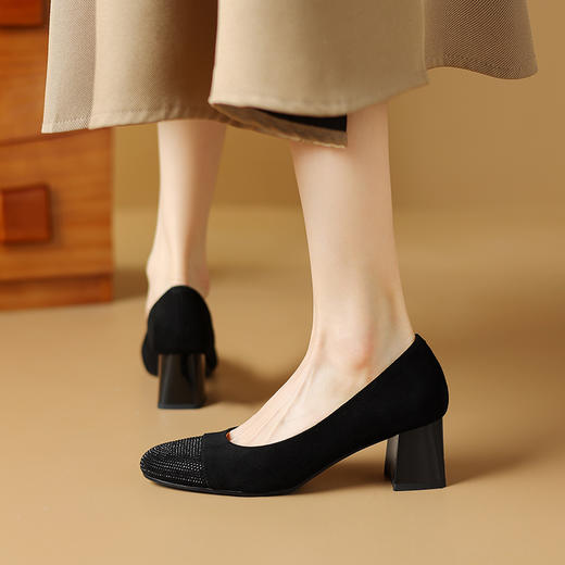 【预售5天】爆款糖果水钻里外全皮，圆头拼接粗跟单鞋DB-M5835 商品图6