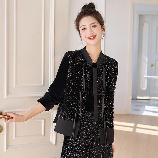 HRWH52109 2024年春季上新气质时尚立领新中式风修身显瘦提花马甲潮流百搭 商品图2