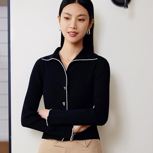 玳莎翻领羊毛针织开衫女2024年新款修身时尚黑色显瘦上衣毛衣  EA33303 商品图1