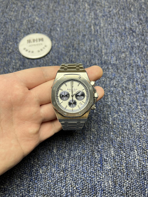 爱彼-AUDEMARS PIGUET 皇家橡树计时系列 AP六针石英 精品 重磅上市 与您相约 高超的技造诣大气风格 六针多功能计时男士石英腕表 商品图0