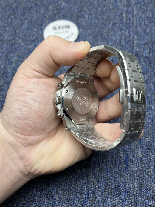 爱彼-AUDEMARS PIGUET 皇家橡树计时系列 AP六针石英 精品 重磅上市 与您相约 高超的技造诣大气风格 六针多功能计时男士石英腕表 商品图5