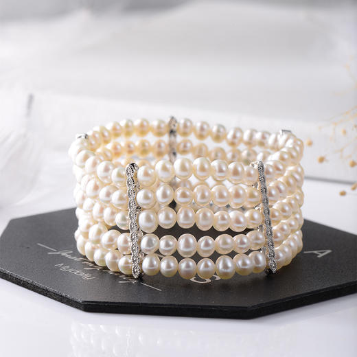 【Zhuella】多圈奢华款 天然淡水珍珠手链 珍珠大小:3-4mm; 长度:16cm 商品图0