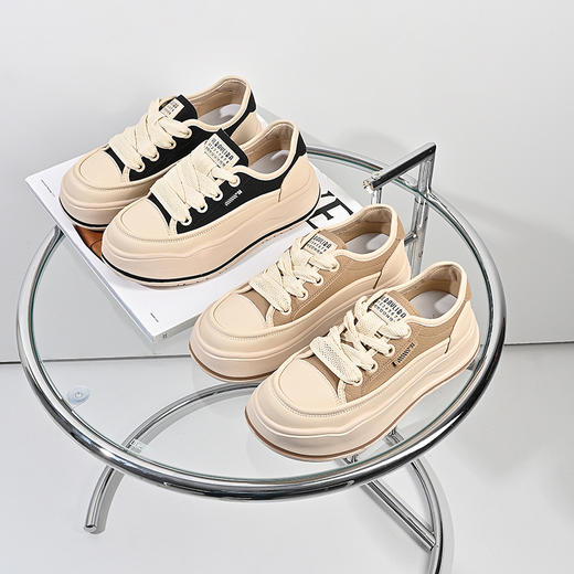 2024经典鲨春季女鞋新款时尚厚底大绑带休闲板鞋KW172-D17031 商品图1