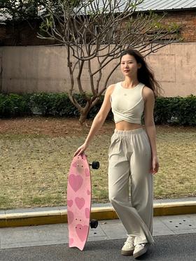 脚踏自由的风，答案在远方