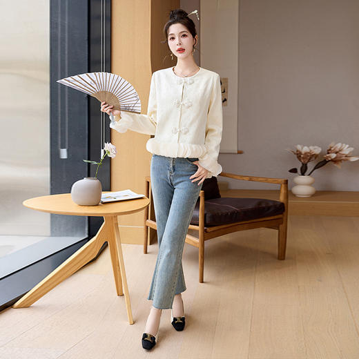 时髦立体裁剪花边，复古盘扣短外套HR-YQH2519 商品图7