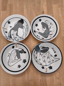 米马姐姐喜欢的很有意思的瑜伽图 出口日本釉下彩陶瓷盘四件装~