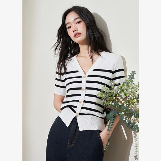 通勤气质黑白条纹撞色短袖针织衫女新款短款V领毛衣V0051037 商品图4