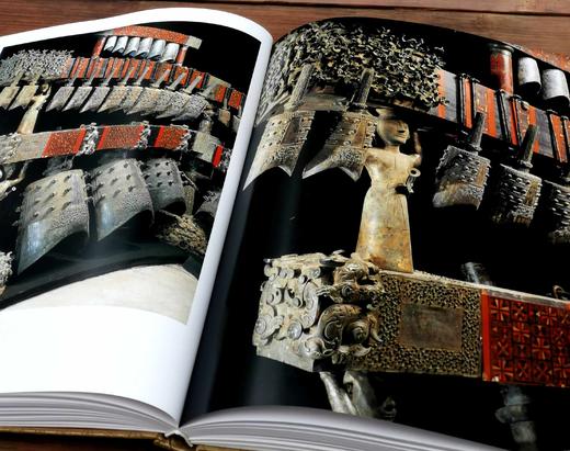 绝版图书！！！《湖北省博物馆》，8开巨册，外层纸盒，内层布盒，锦面精装，株式会社讲谈社、文物出版社1994年版，定价460，售价368品相9成。 商品图12