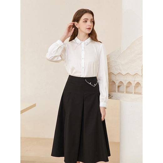 Famecoco范可儿天丝缎感刺绣衬衫女长袖垂感气质衬衣FAC1BH015 商品图4