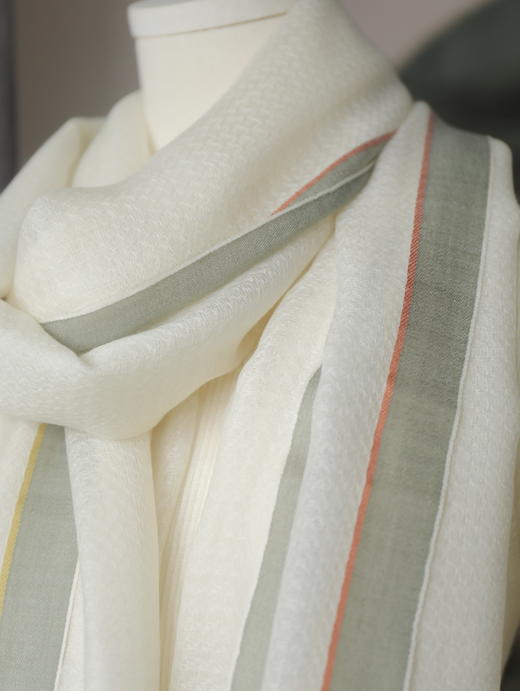 MAISON COVET 纯山羊绒细腻围巾 商品图2