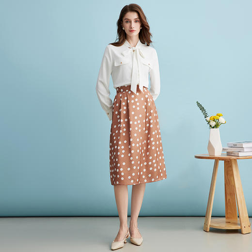 EITIE爱特爱时尚卡其色高腰复古波点a字压褶半身裙夏季新款B2406316 商品图3