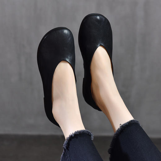 TN T80351-1高级感水洗马皮复古擦色单鞋低跟浅口 商品图1