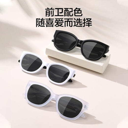 普莱斯PS7085太阳镜 前卫窄框 精致有型  TAC偏光镜片 进口板材镜框 男女同款 三色可选 商品图3