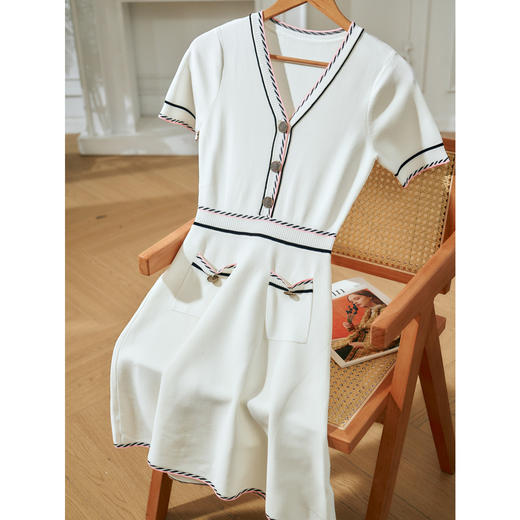 【最后一天】欧芮儿春新款短袖V领针织连衣裙女收腰气质显瘦中长款A字裙 商品图1