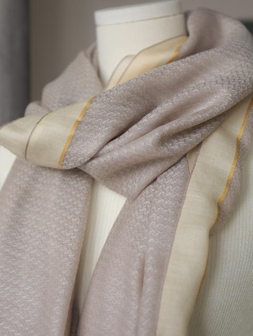 MAISON COVET 纯山羊绒细腻围巾 商品图6