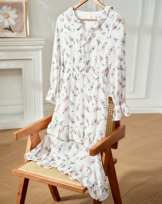 欧芮儿 碎花雪纺连衣裙女新款长袖木耳边复古收腰A字长裙 商品图4