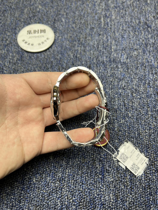 AF卡地亚蓝气球系列 中号33mm 女士腕表 商品图4