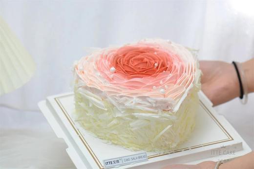 【一见倾心】动物奶油、新鲜水果夹心，原味蛋糕胚；渐变的颜色，让我渐渐明白：你是我明确的爱，是我坚定的选择~ 商品图4