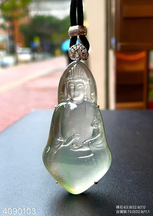 玻璃种飘翠执莲观音吊坠【4090103】具体价格微信咨询 商品图3