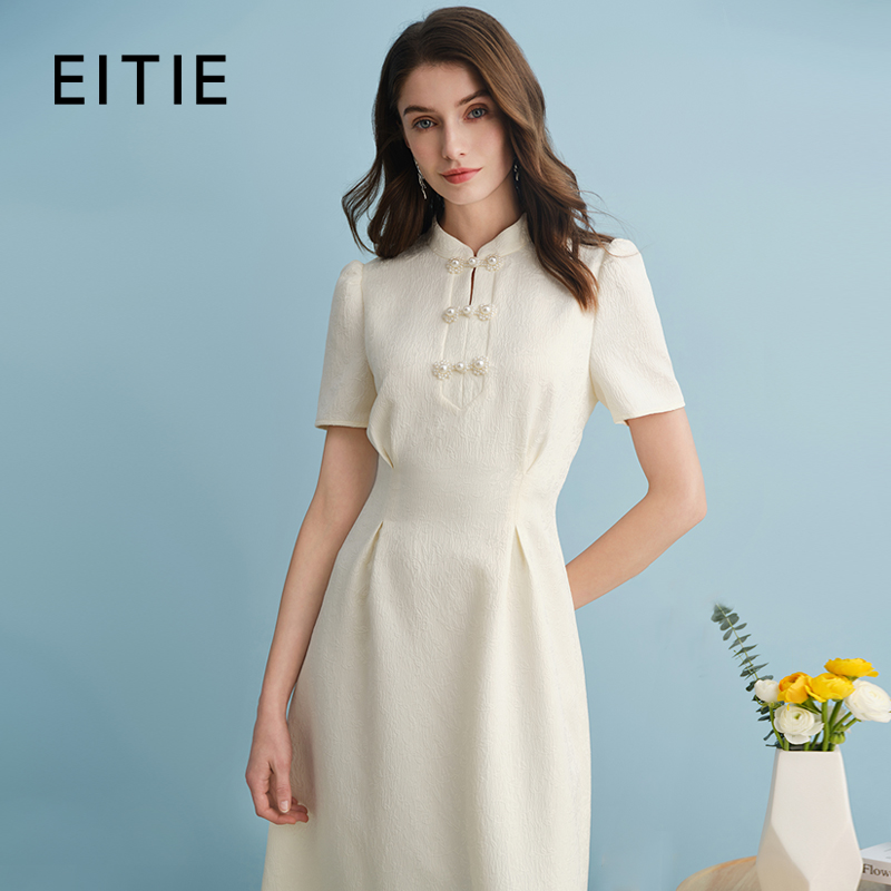 EITIE爱特爱新中式对襟珍珠盘扣收腰显瘦白色连衣裙夏季新款B2407306