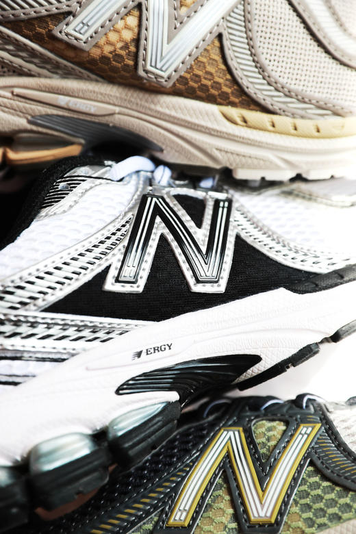 氛围感复古跑鞋，原盒出口。1999元一双の情侣软底跑步鞋A031268 商品图1