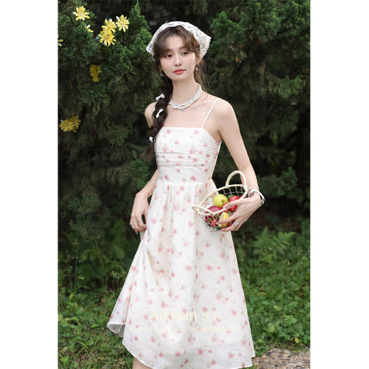 鹿向南《奶泡玫瑰》  两件套连衣裙L35030 商品图0