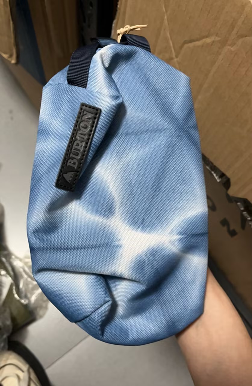 BURTON/ACCESSORY CASE