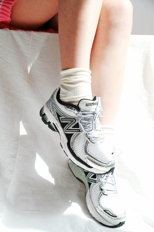 氛围感复古跑鞋，原盒出口。1999元一双の情侣软底跑步鞋A031268 商品图4